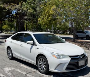 2016 Toyota Camry Hybrid