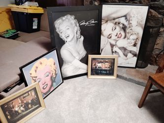 Framed Marilyn Monroe Home Decor