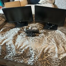 Computer Monitors And Docking Station