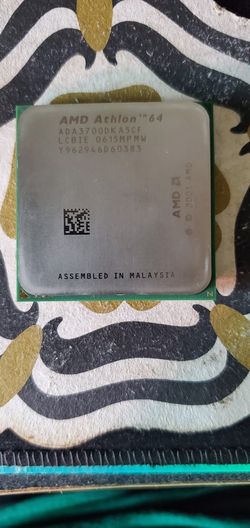 AMD Athlon 64 3700+ (model ADA3700DKA5CF)
