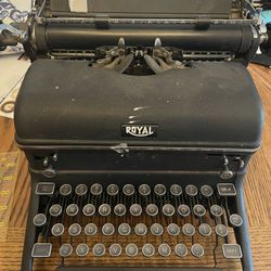 Royal KMM typewriter - Free!
