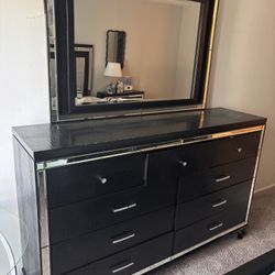 Jahya 62'' W 9 - Drawer Dresser with Mirror