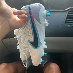 Tiempo Elite Metal Studs