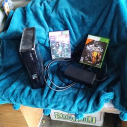 Xbox 360 And 5 Games 