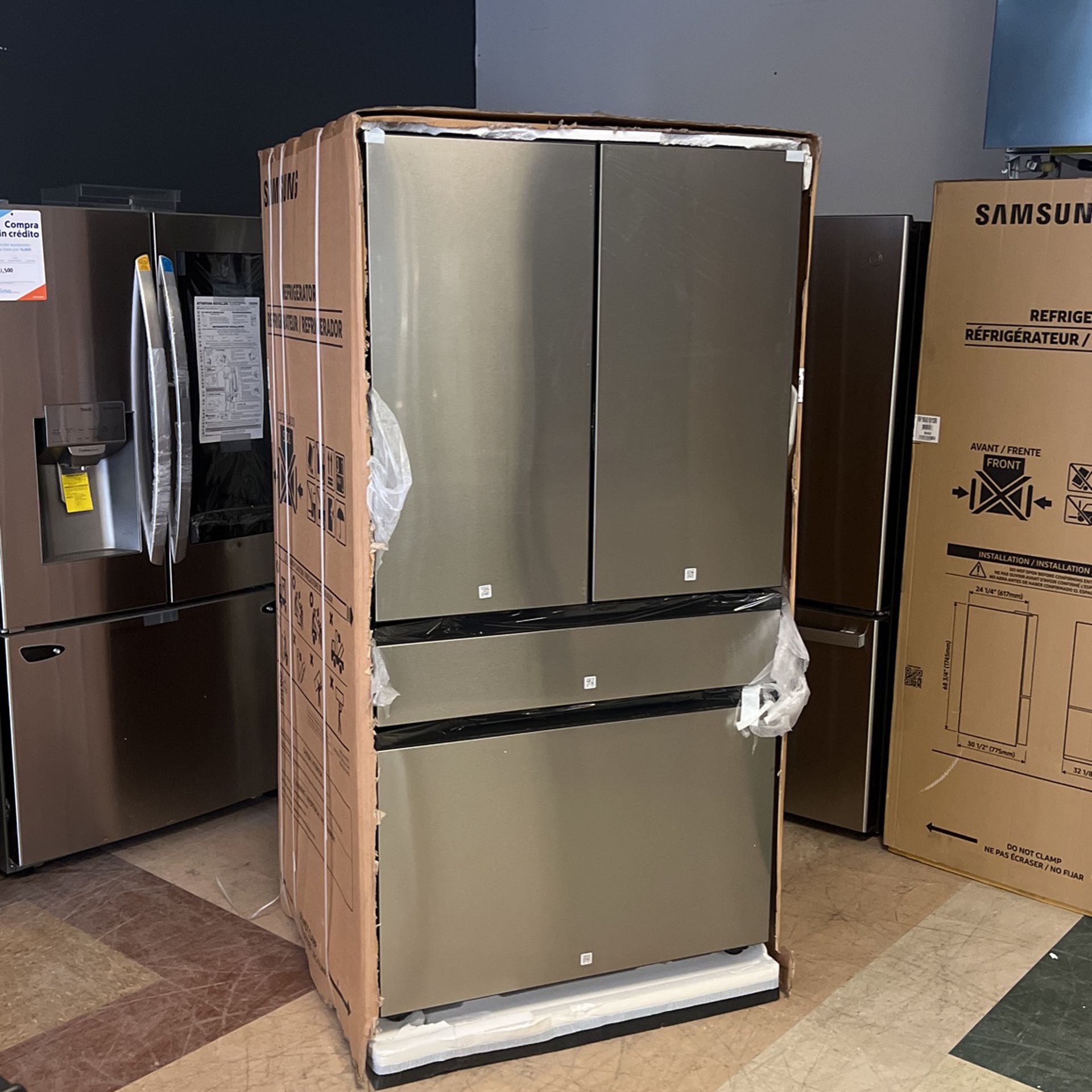 Samsung Bespoke 29 Cu Ft Four Door Refrigerator With Autofill Water Pitcher 