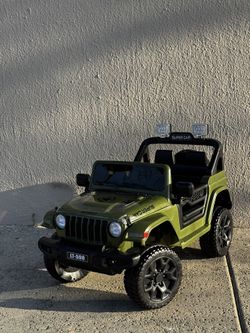 Brand New Jeep Power Wheel Ride On Toy Car