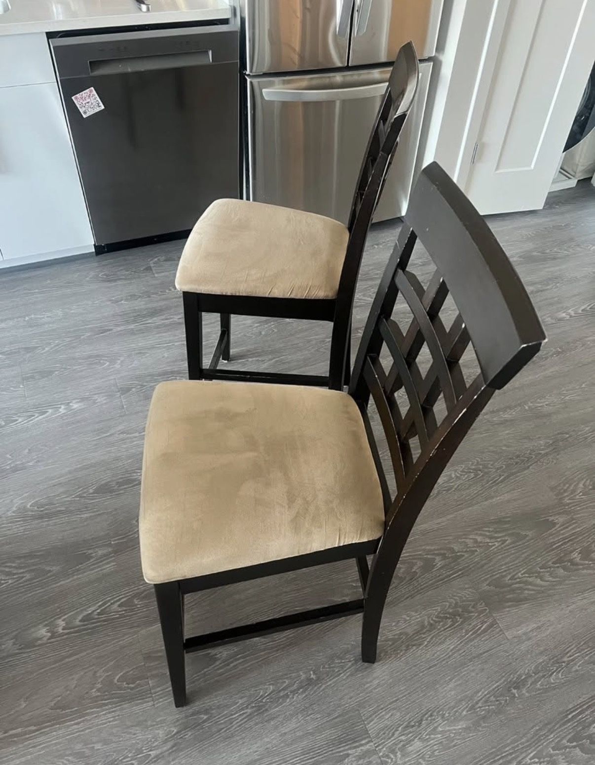 Set of 2 Bar Stools – Wood Frame & Beige Seats