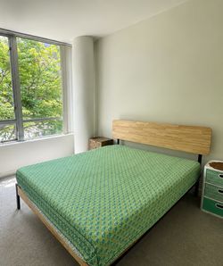 Super clean Queen Mattress + Bed frame