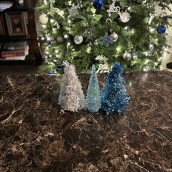 Free Coffee Table Set 