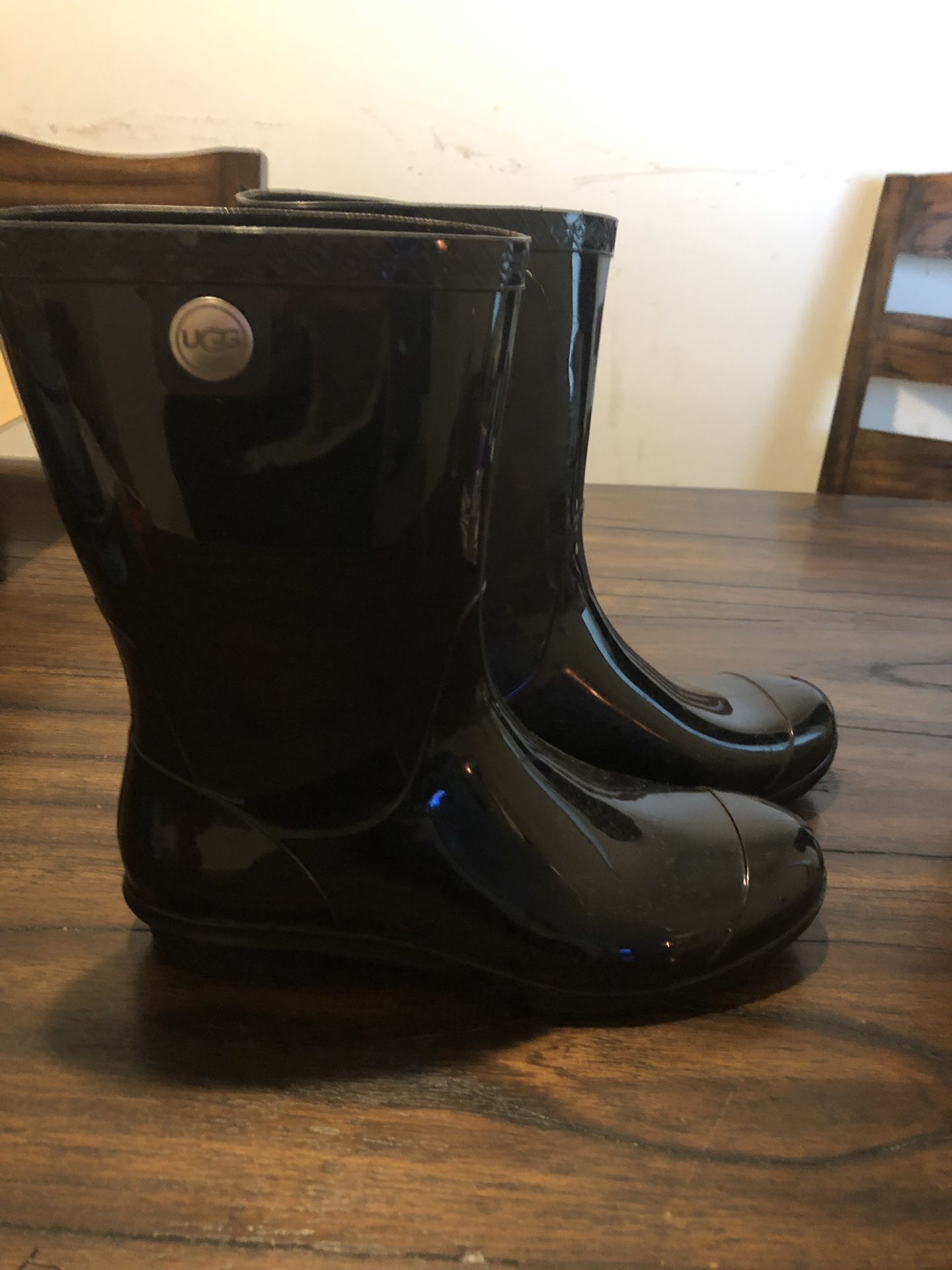 UGG rain boots (size 10)