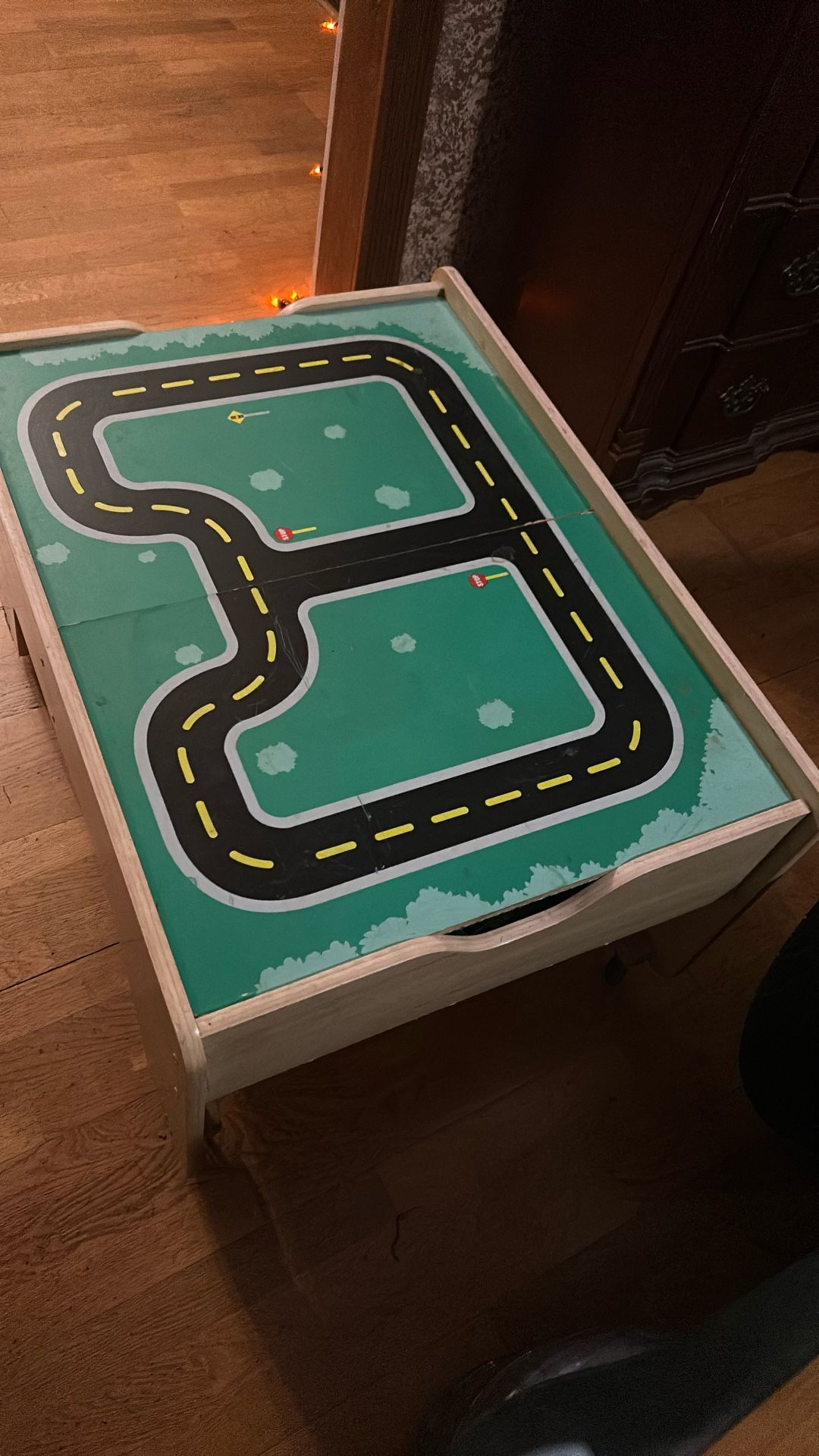 Lego Table TableLego table With Legos Included READ DESCRIPTION. 