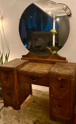 Bedroom dresser