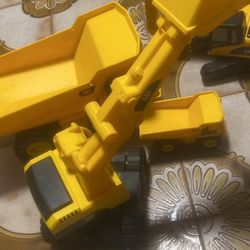 Set Of 5 Cat Some Lights And Sounds Construction Trucks 