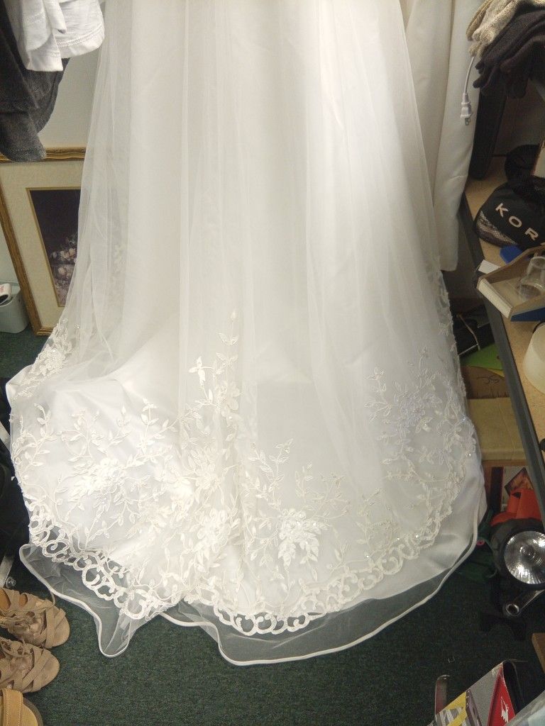 David's Bridal Dress Brand New 