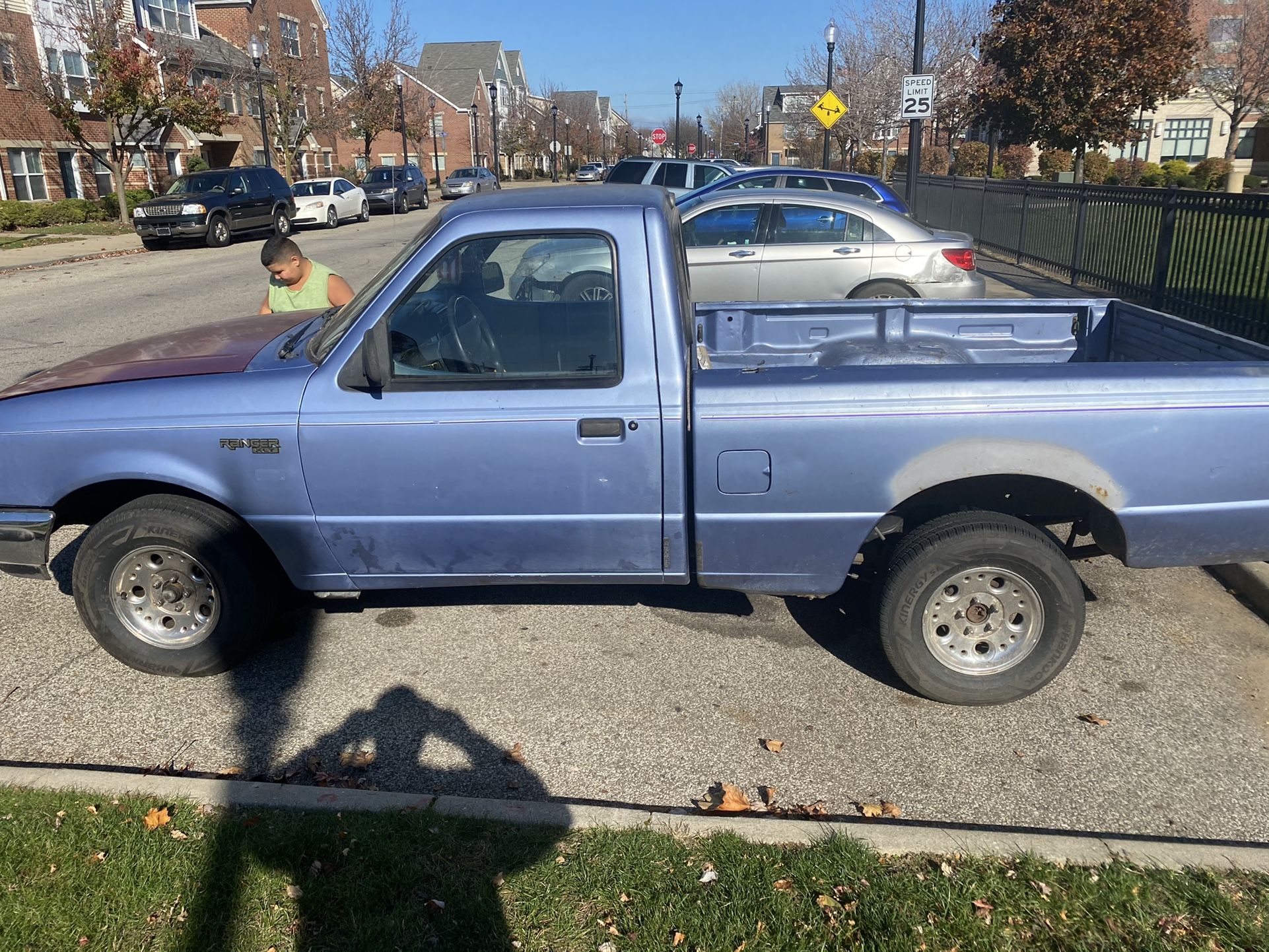 $1500$ 1997ford Ranger 5 Speed