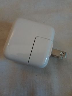 APPLE AC ADAPTER 5V