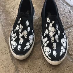 Converse Slip On Skull Printed Shoes