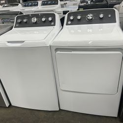 GE 4.5 cu. ft. Top Load Washer & 7.2 cu. ft. vented Gas Dryer