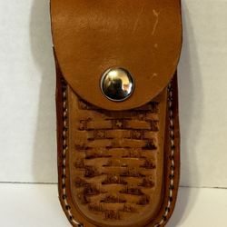 Leather Multi-Tool Belt Holder / Funda de cuero para herramientas múltiples con cierre de broche.