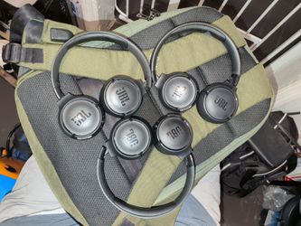 JBL On-Ear Headphones – Lot of 3
