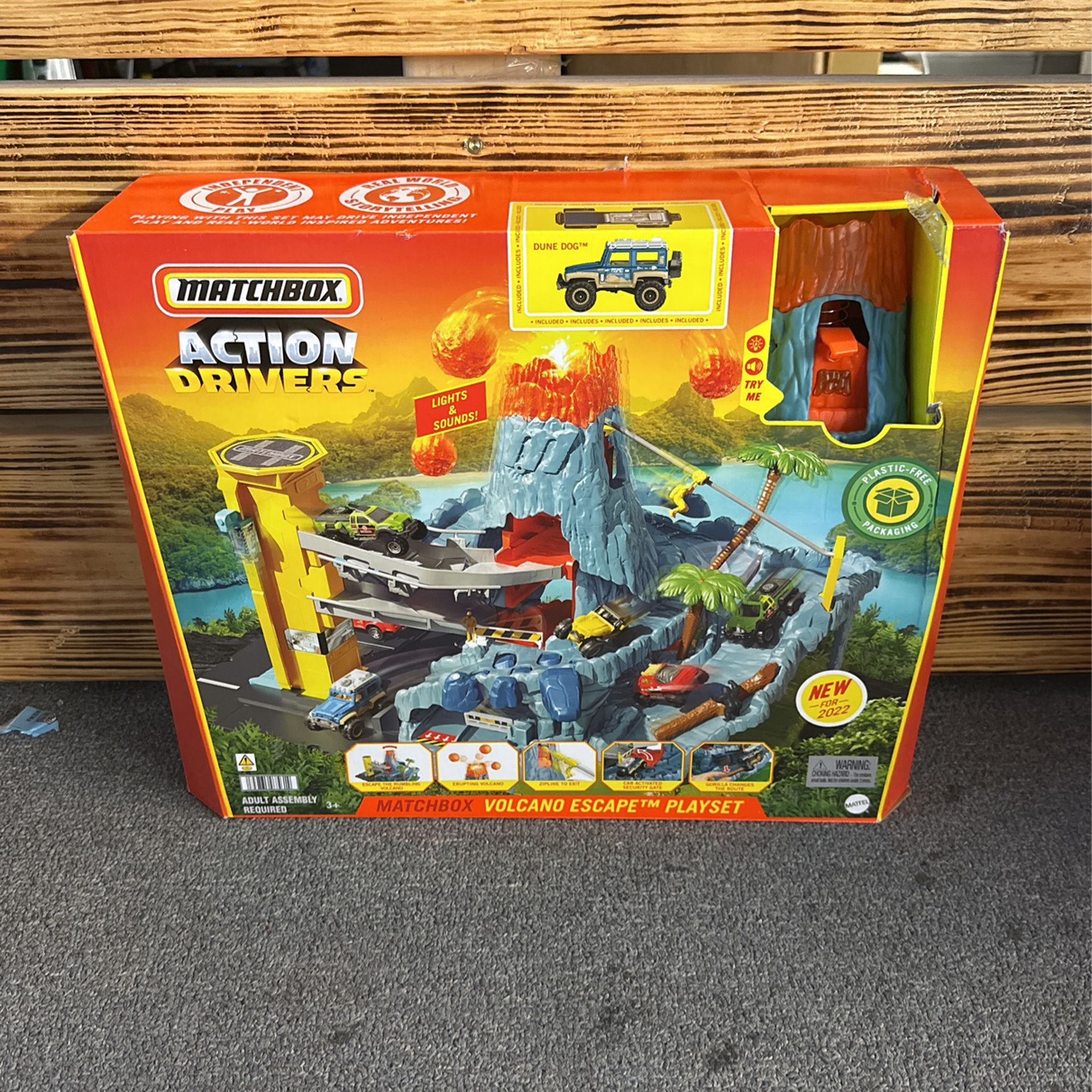 Matchbox Action Drivers Volcano Escape Playset With Sound And Dune Dog Truck