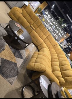✨️Reclining Sectionals Sofas ✨️ Furniture Sectionals, Bedrooms, Dining Avail