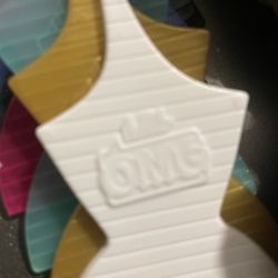 OMG DOLLS CLOTHING HANGERS 