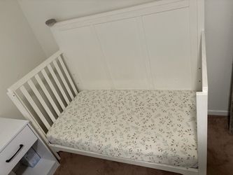 Crib with Mattress