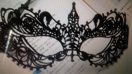 Style B BLACK LACE MASKS