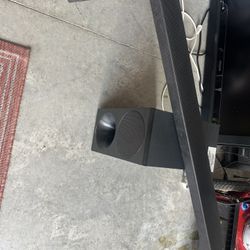 Samsung Sound Bar And Subwoofer 