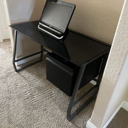 Computer desk