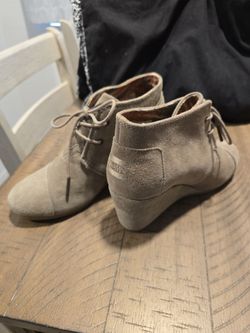 Toms shoes