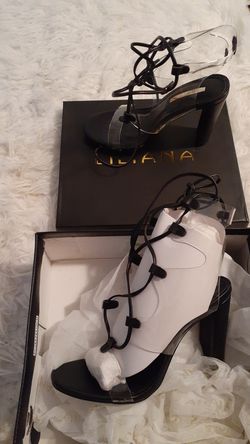 Super sexy Lillianas heeled sandals size 8