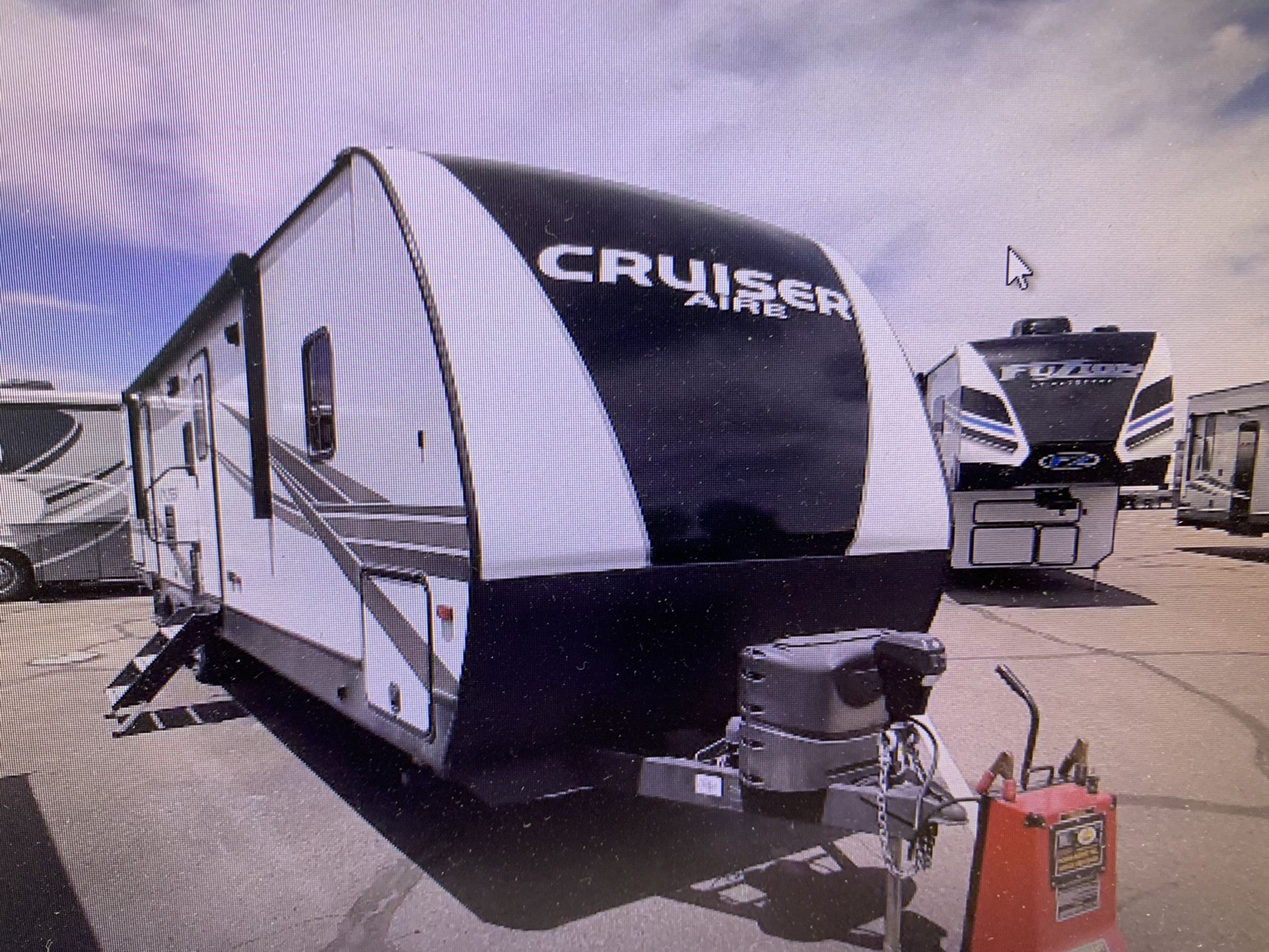 2021 CROSSROADS CRUISE AIR. 33ft. Bunkhouse