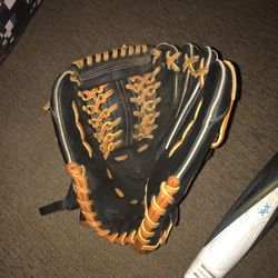 Easton Glove 