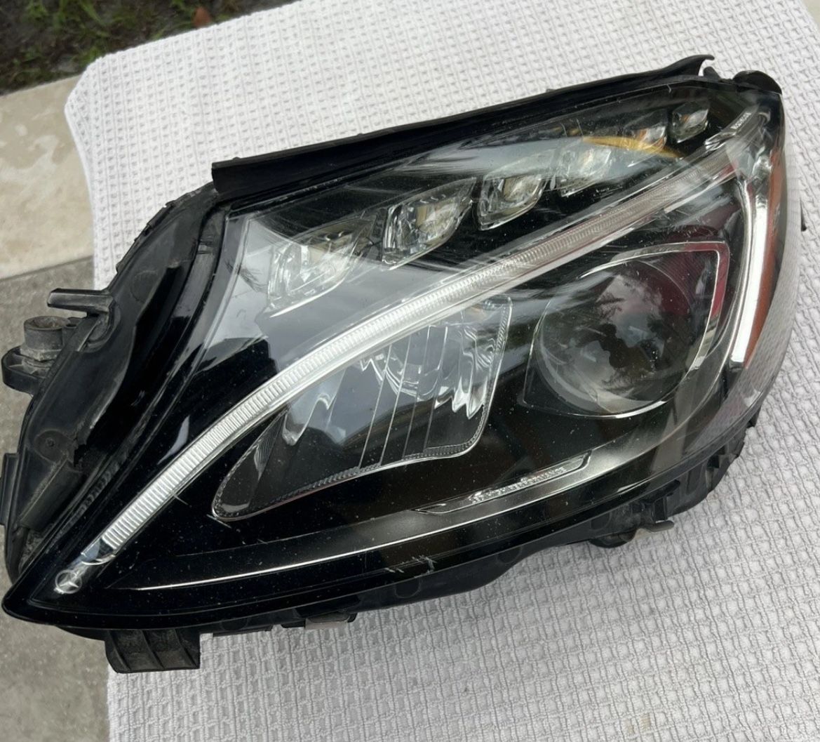 2015-2018 Mercedes Benz C-class Headlight Oem