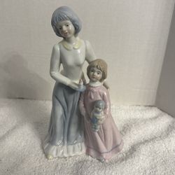 Vintage Statue 
