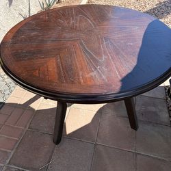 Beautiful solid wood kitchen table new