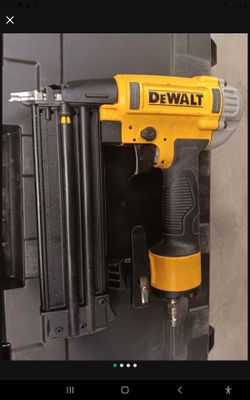 DEWALT AIR 18 GAUGE NAILER 