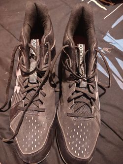 Under Armour LEADOFF Baseball/Softball Cleats