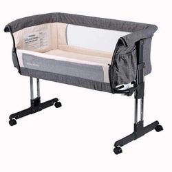 Mika And Mikey Bassinet