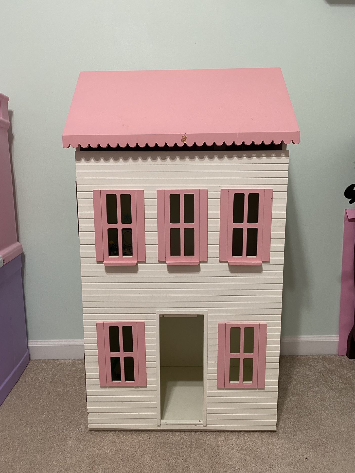 Doll House 