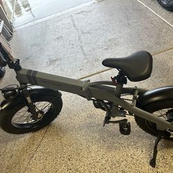 Brand new Jetson Warren E-bike
