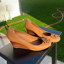 Tory Burch brown heels