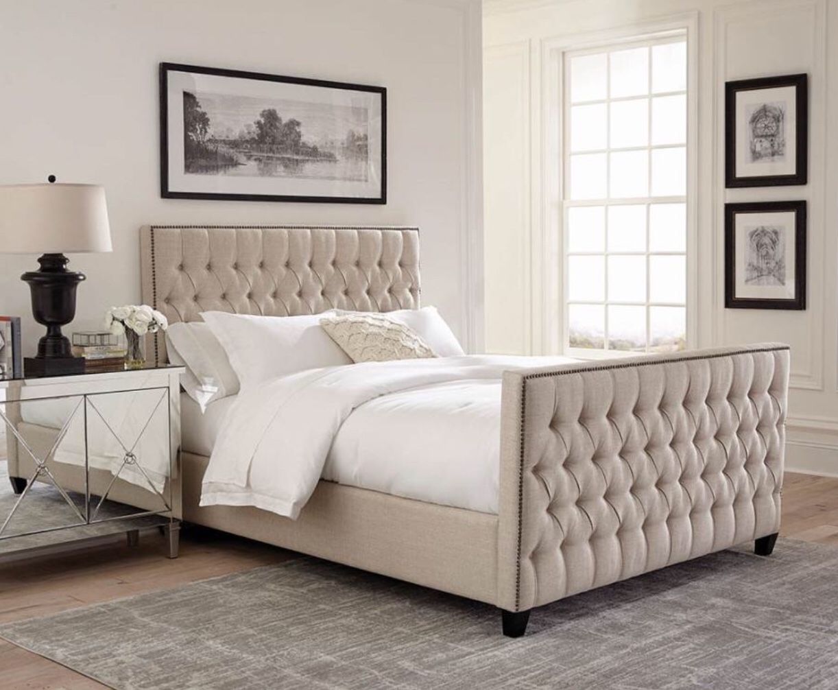 Queen Bed in offer (300705)