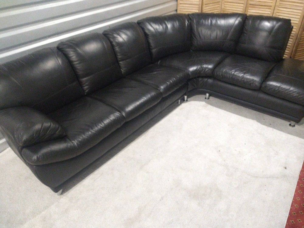 SECTIONAL GENUINE LEATHER BLACK COLOR.. DELIVERY SERVICE AVAILAIBLE π₯ππ₯