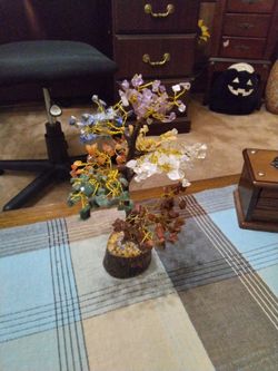 Natural 7 Chakra Tree 500 Chips,Crystal Tree