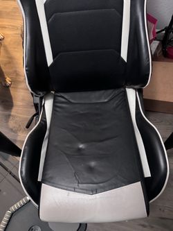 Gaming chair