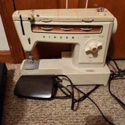 Vintage Singer Stylist 538 Sewing Machine 