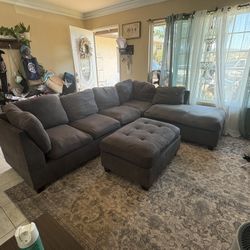 Free Sectional Couch 